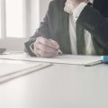 公的医療保険の仕組みと民間医療保険でしかカバーできないリスク分析