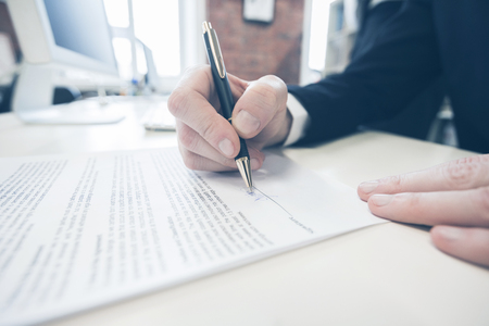 日本の保険会社を選ぶ際に重要視したいポイントとは？徹底解説