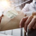 終身保険の解約返戻金と資産形成としての活用法