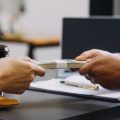 会社員・自営業別にみる公的年金と年金保険の最適な設計