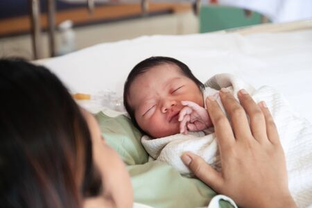 こども保険の出生後加入で得られる追加保障や特約の特徴まとめ