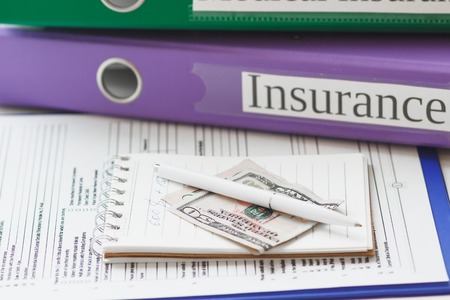 がん保険に加入するメリットと公的保険制度で足りない理由